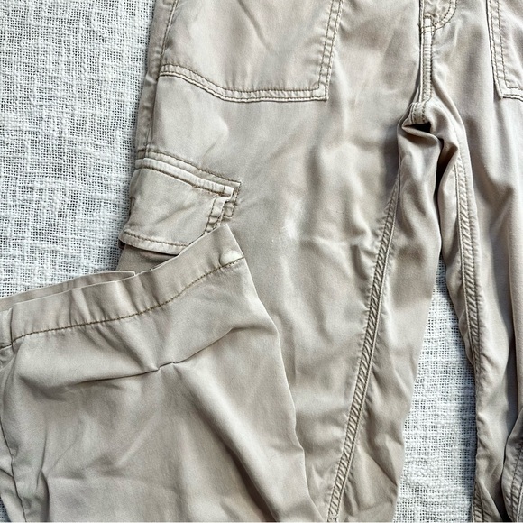 american eagle cargo pants - Picture 3 of 5